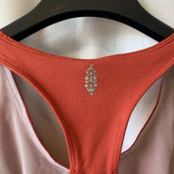 Free People FP Movement Synergy Sports Bra Sz S Orange Strappy Terracotta Yoga - Picture 6 of 10